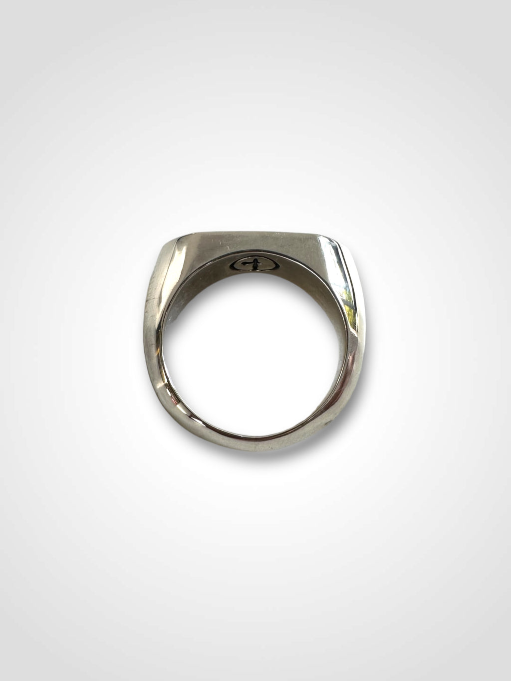 Anillo With Love